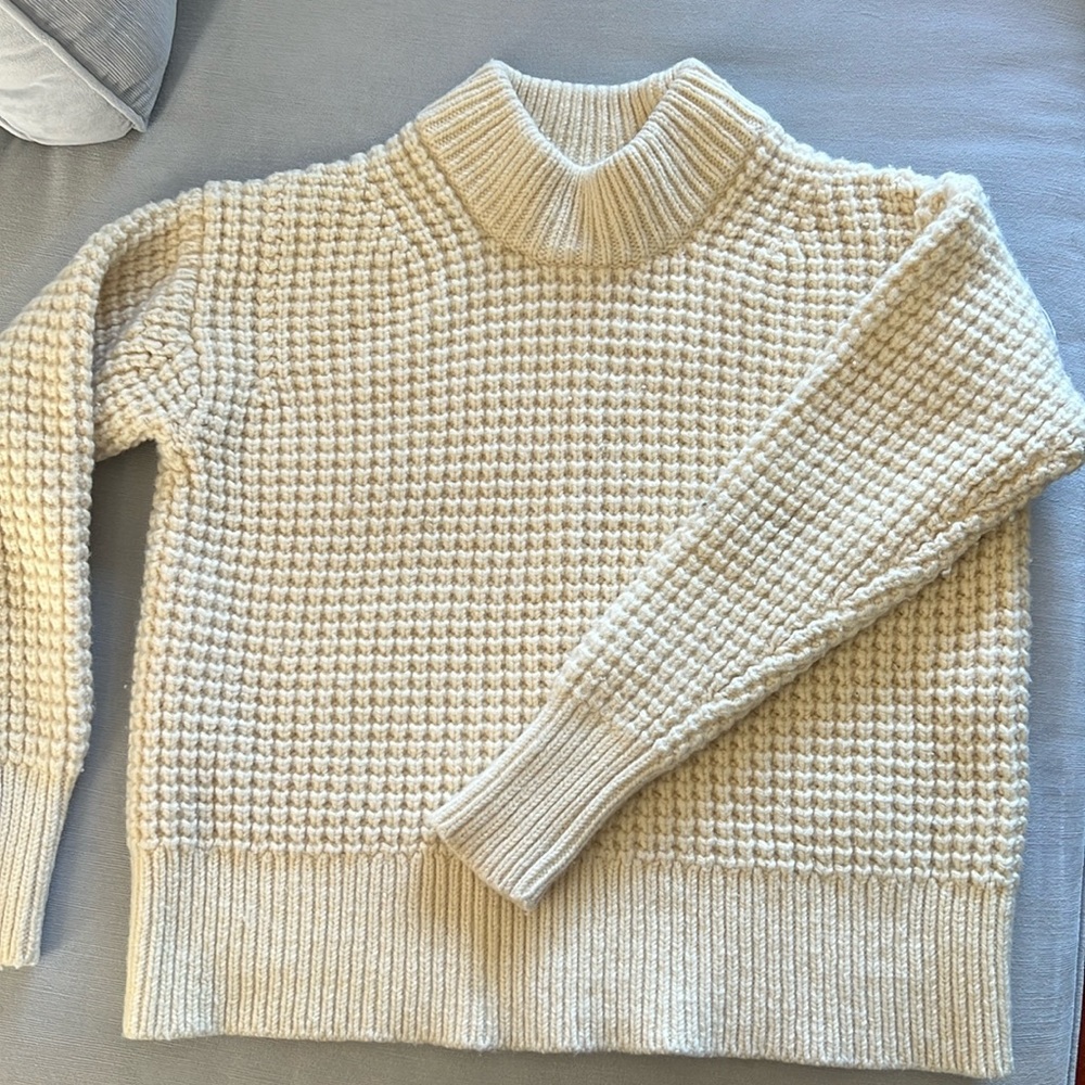 Everlane cream cashemere wool waffle sweater S